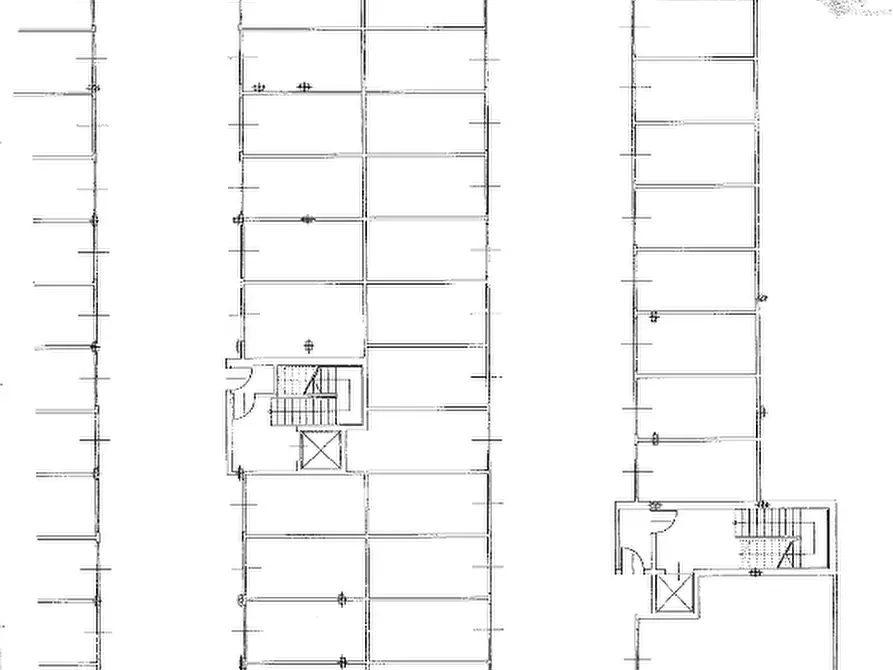 Immagine 10 di Negozio in vendita  in Via G. Garibaldi a Besana In Brianza