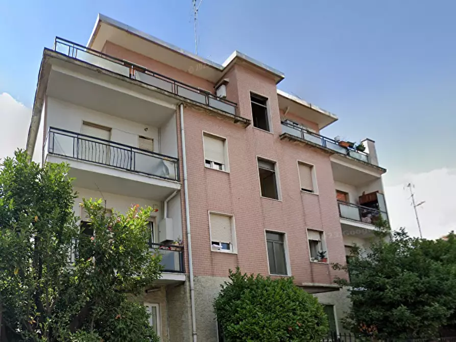 Immagine 11 di Appartamento in vendita  in Via F.lli Rosselli a Cinisello Balsamo