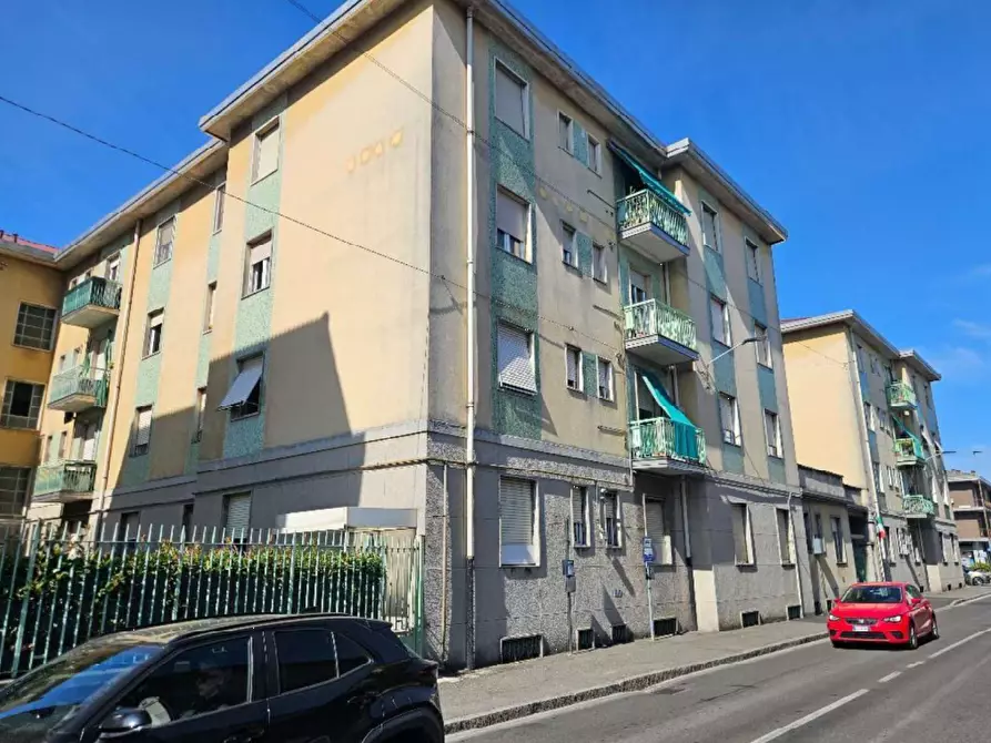 Immagine 1 di Appartamento in vendita  in Via Filippo Turati a Limbiate