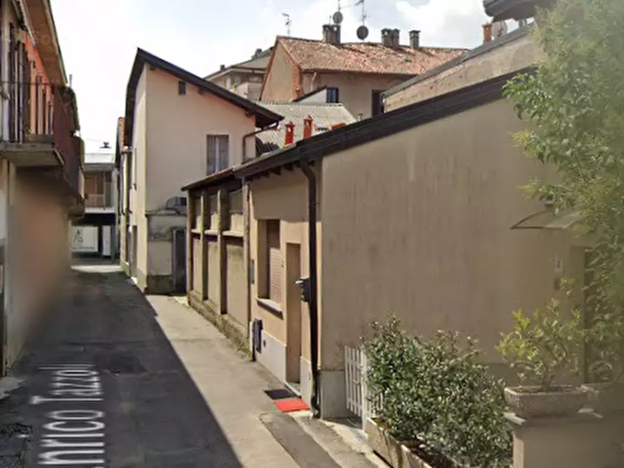 Immagine 16 di Appartamento in vendita  in Via Enrico Tazzoli a Seregno