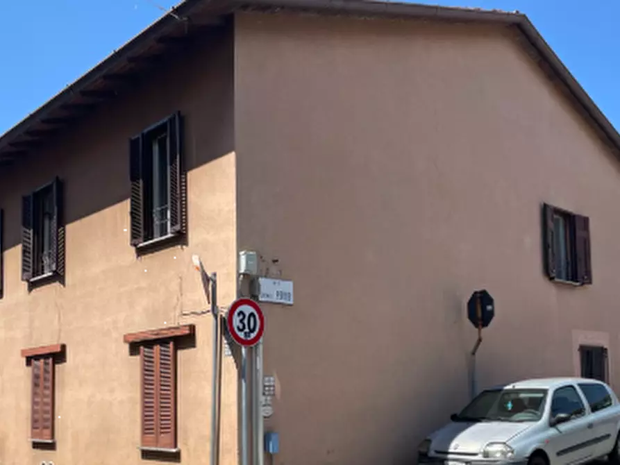 Immagine 3 di Ufficio in vendita  in Via IV Novembre a Besana In Brianza