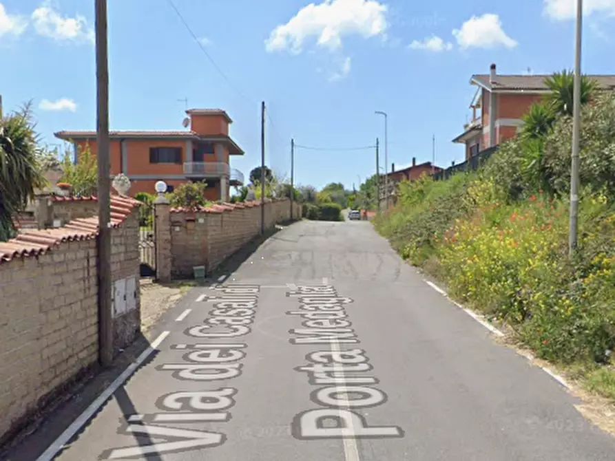 Immagine 13 di Ufficio in vendita  in Via Ferdinando Neri a Fiumicino