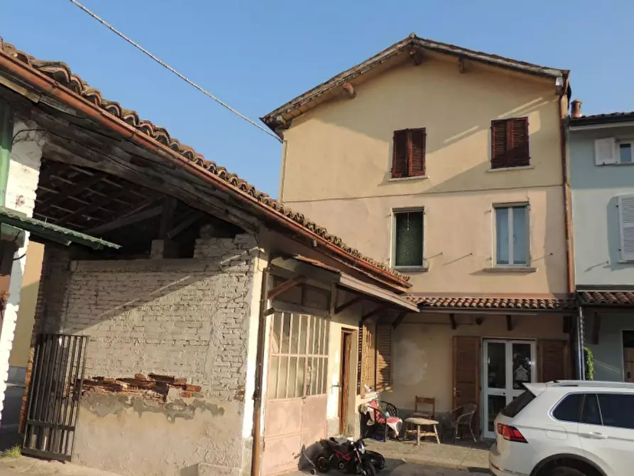 Immagine 10 di Porzione di casa in vendita  in Via Umberto I a Lungavilla