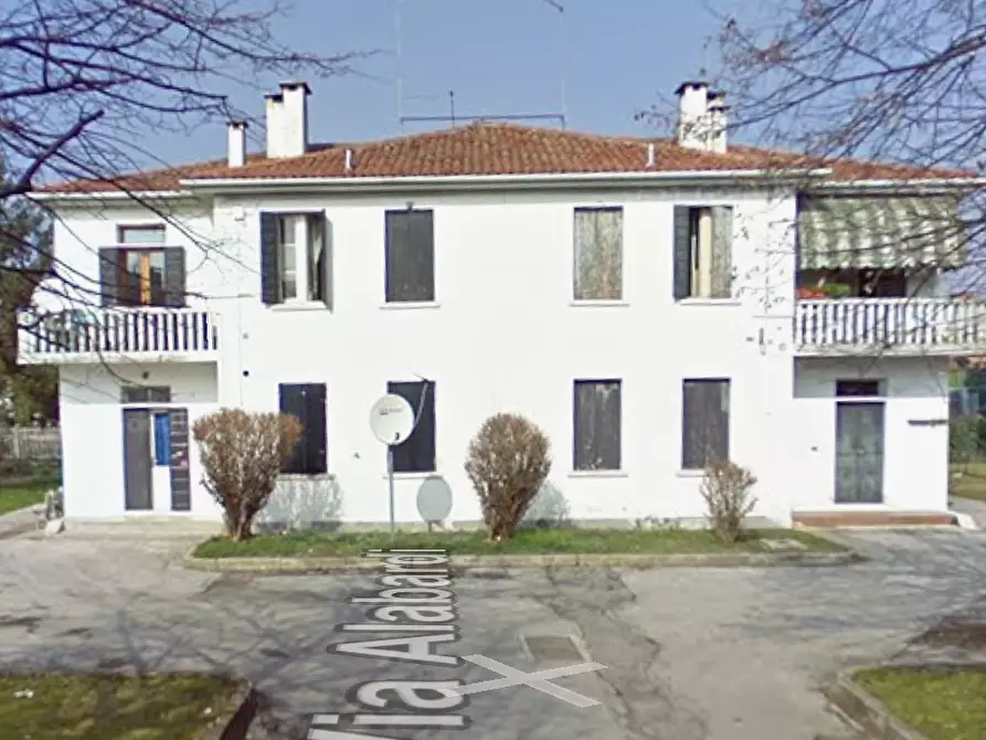 Immagine 2 di Appartamento in vendita  in Via Alabardi a Castelfranco Veneto