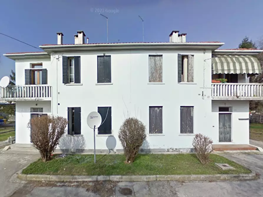Immagine 9 di Appartamento in vendita  in Via Alabardi a Castelfranco Veneto