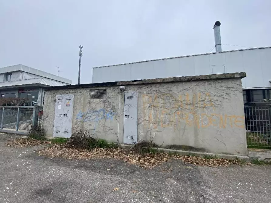 Immagine 3 di Capannone industriale in vendita  in Via Emilio Galli a Vigevano