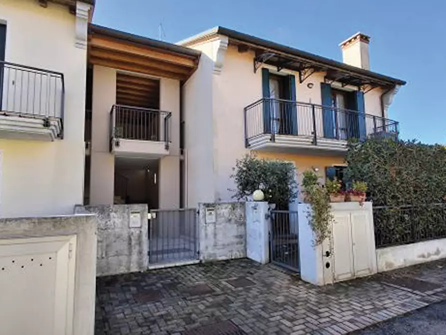 Immagine 1 di Appartamento in vendita  in Via San Filippo Neri a Vedelago