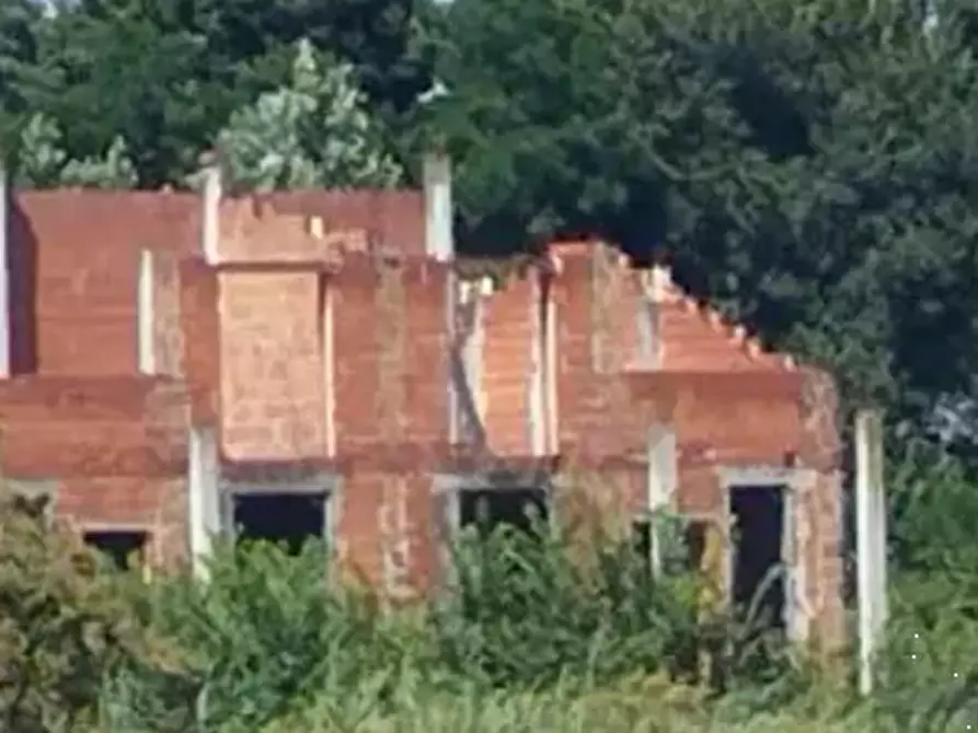 Immagine 2 di Terreno agricolo in vendita  in Via Camillo Benso Conte di Cavour a Chignolo Po