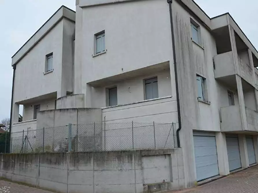 Immagine 6 di Posto auto in vendita  in Via Dalmazia a Piazzola Sul Brenta