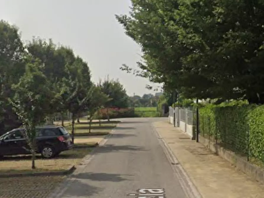 Immagine 11 di Posto auto in vendita  in Via Dalmazia a Piazzola Sul Brenta