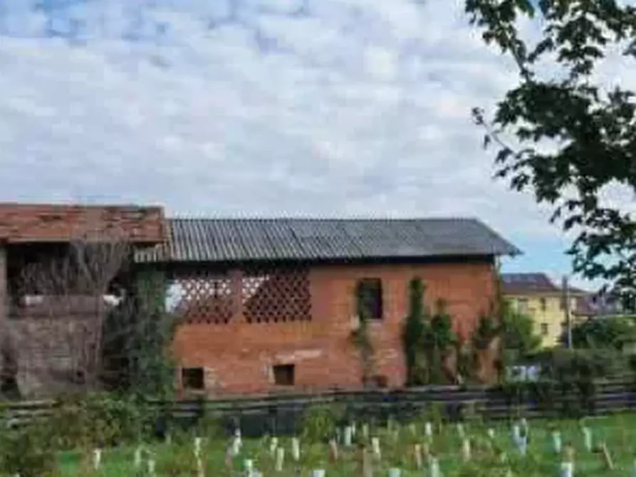 Immagine 6 di Stabile in vendita  in Via G. Rossa a Noviglio