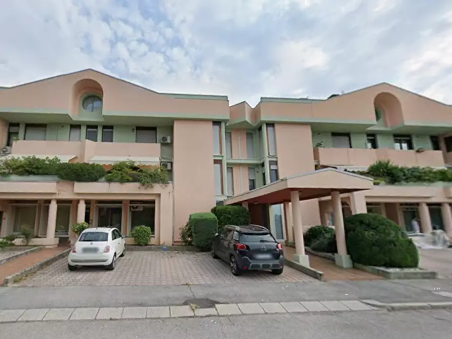 Immagine 4 di Ufficio in vendita  in Via G. Zanella a Teolo