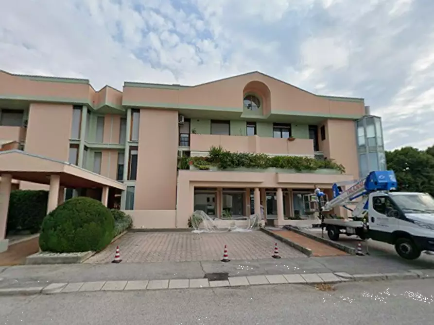 Immagine 5 di Ufficio in vendita  in Via G. Zanella a Teolo