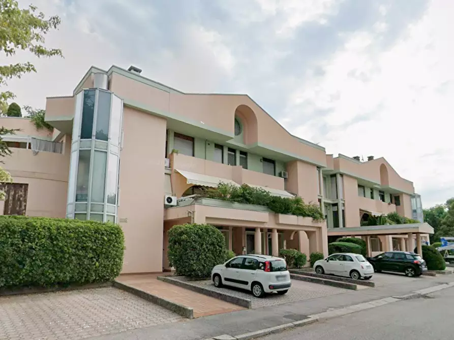 Immagine 8 di Ufficio in vendita  in Via G. Zanella a Teolo