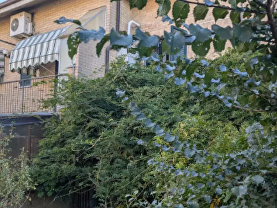 Immagine 2 di Villa in vendita  in Strada dell'arcone a Voghera