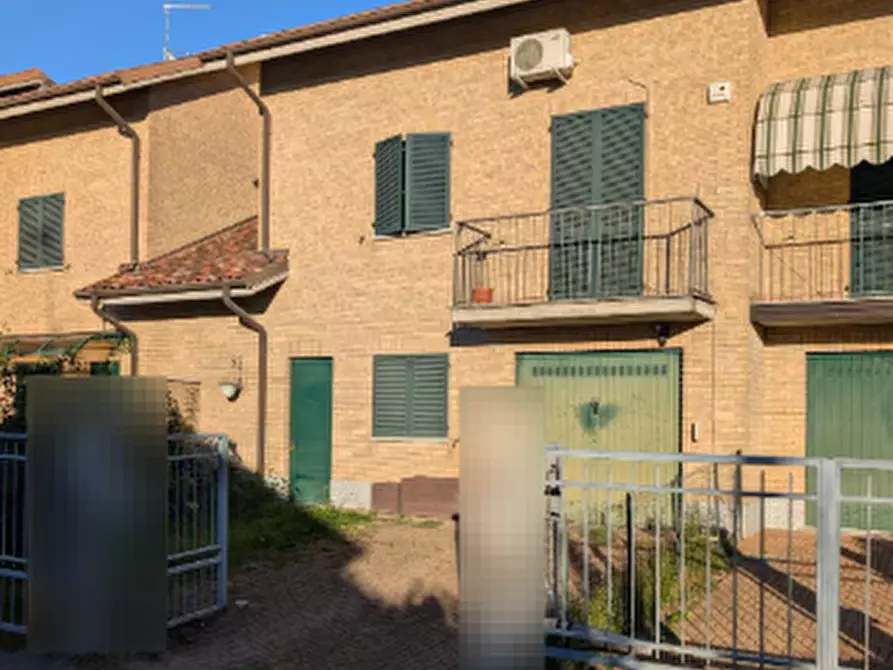 Immagine 1 di Villa in vendita  in Strada dell'arcone a Voghera