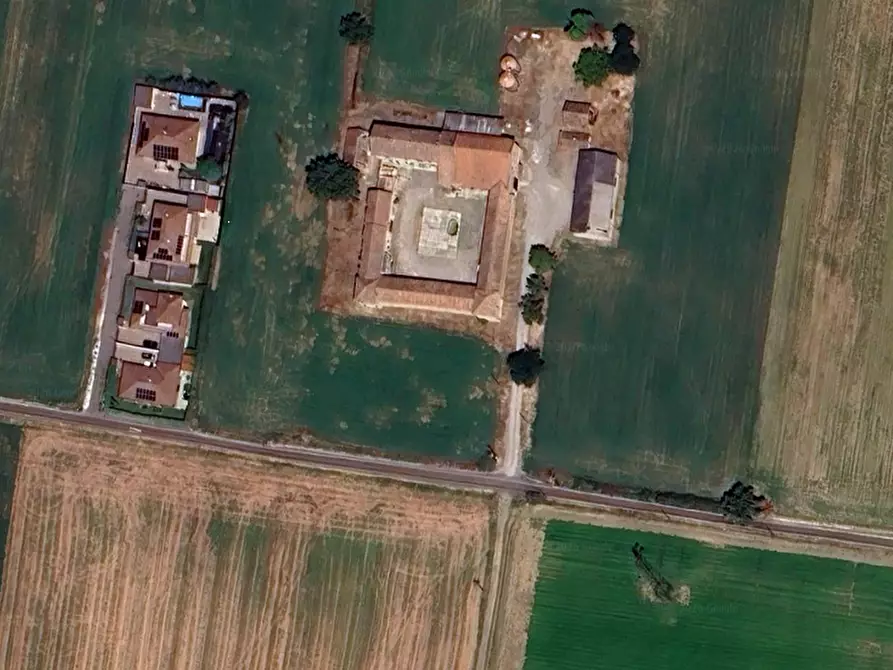 Immagine 7 di Villa in vendita  in Strada dell'arcone a Voghera