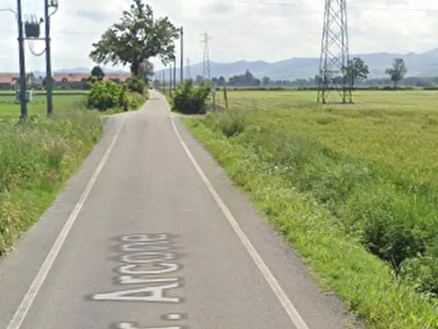 Immagine 9 di Villa in vendita  in Strada dell'arcone a Voghera