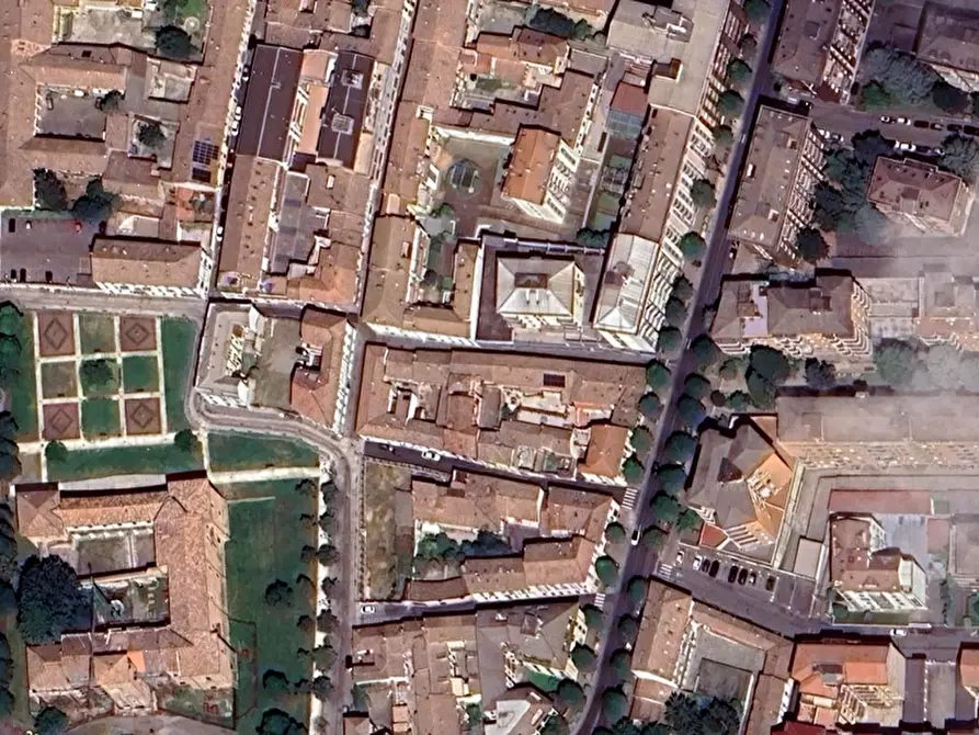 Immagine 7 di Posto auto in vendita  in Via del Pozzo a Voghera