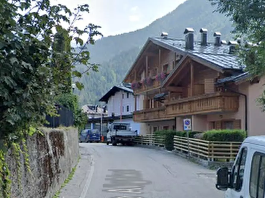 Immagine 6 di Magazzino in vendita  in Via Dante Alighieri a Santo Stefano Di Cadore