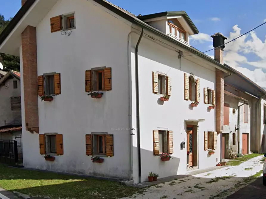 Immagine 16 di Porzione di casa in vendita  in  Via della Grotta a Alpago