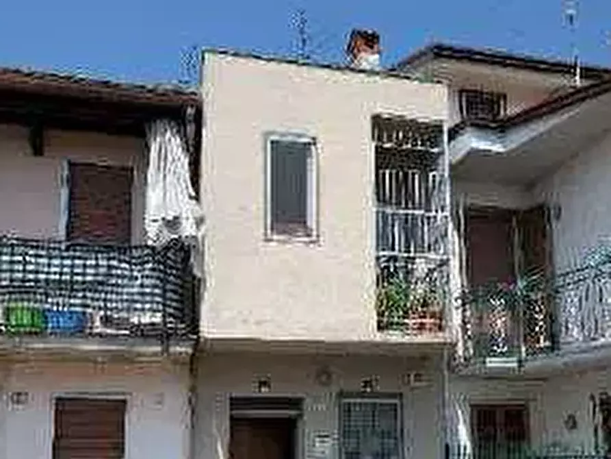 Immagine 5 di Porzione di casa in vendita  in Via Martiri della Libertà a Zerbo