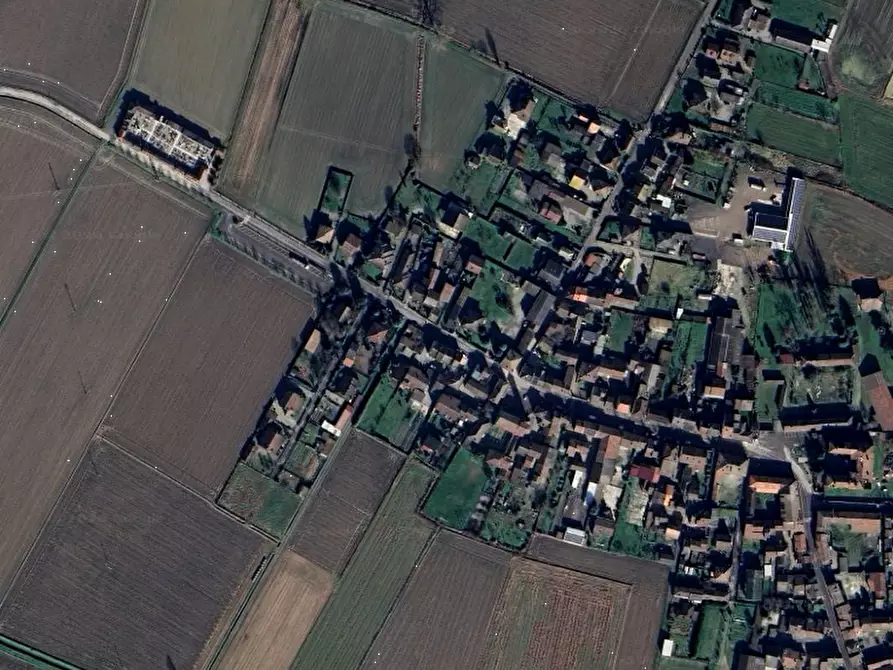 Immagine 7 di Porzione di casa in vendita  in Via Martiri della Libertà a Zerbo