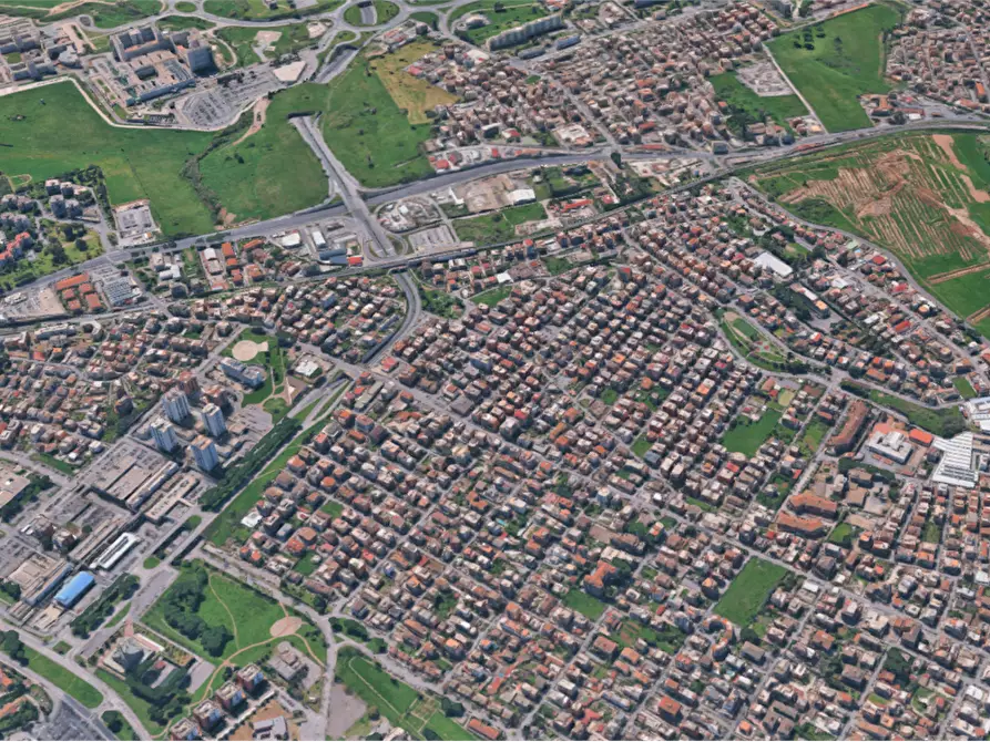 Immagine 6 di Garage in vendita  in Via Martino Rota a Roma