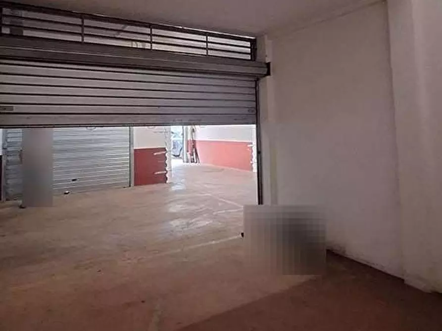 Immagine 14 di Garage in vendita  in Via Martino Rota a Roma