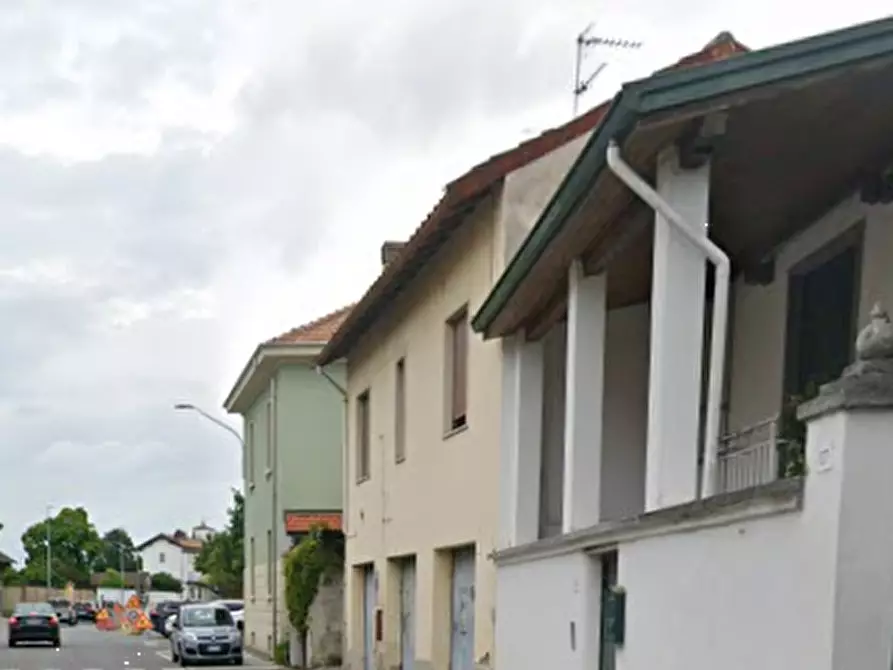 Immagine 10 di Appartamento in vendita  in Corso Umberto I  a Gambolo'