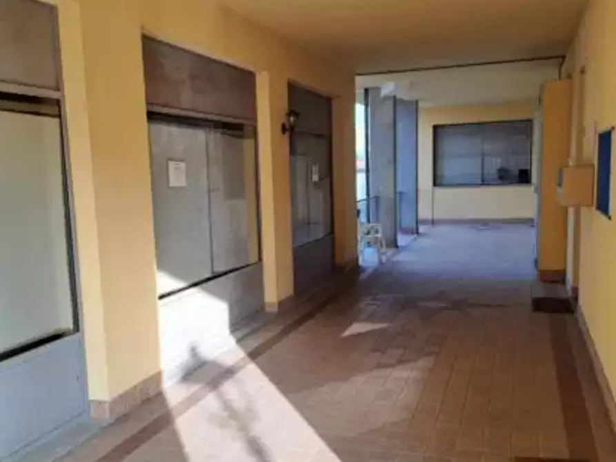 Immagine 8 di Negozio in vendita  in Via Martiri della Libertà a Santa Giuletta