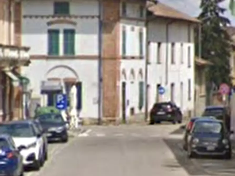 Immagine 10 di Negozio in vendita  in Via Martiri della Libertà a Santa Giuletta