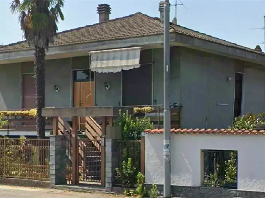 Immagine 3 di Villa in vendita  in Viale Artigianato a Vigevano