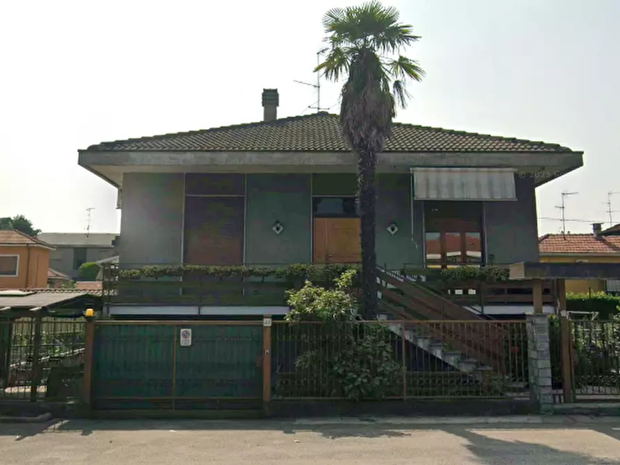 Immagine 7 di Villa in vendita  in Viale Artigianato a Vigevano
