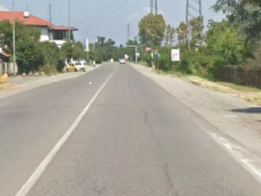 Immagine 15 di Villa in vendita  in Viale Artigianato a Vigevano