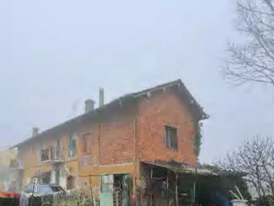 Immagine 3 di Casa indipendente in vendita  in Via Maestra a Borgo San Siro