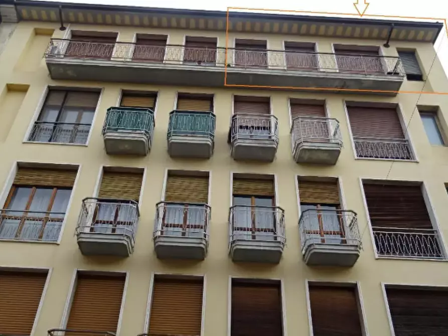 Immagine 1 di Appartamento in vendita  in Via Plana a Voghera