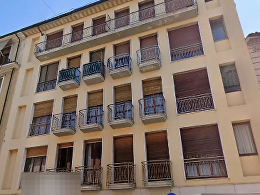 Immagine 14 di Appartamento in vendita  in Via Plana a Voghera