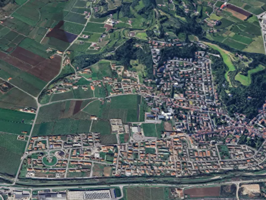 Immagine 1 di Terreno edificabile in vendita  in Via Lago Maggiore a Montebello Vicentino