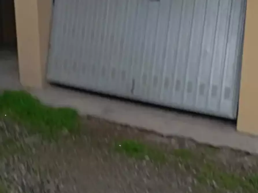 Immagine 1 di Garage in vendita  in Via Roma a Cergnago
