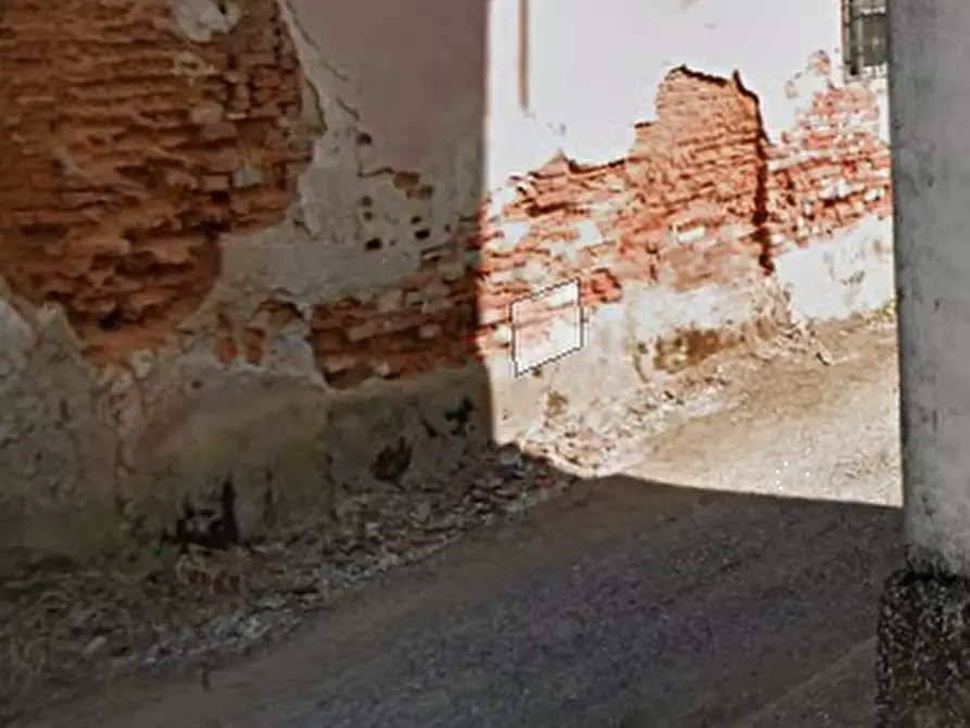 Immagine 3 di Garage in vendita  in Via Roma a Cergnago