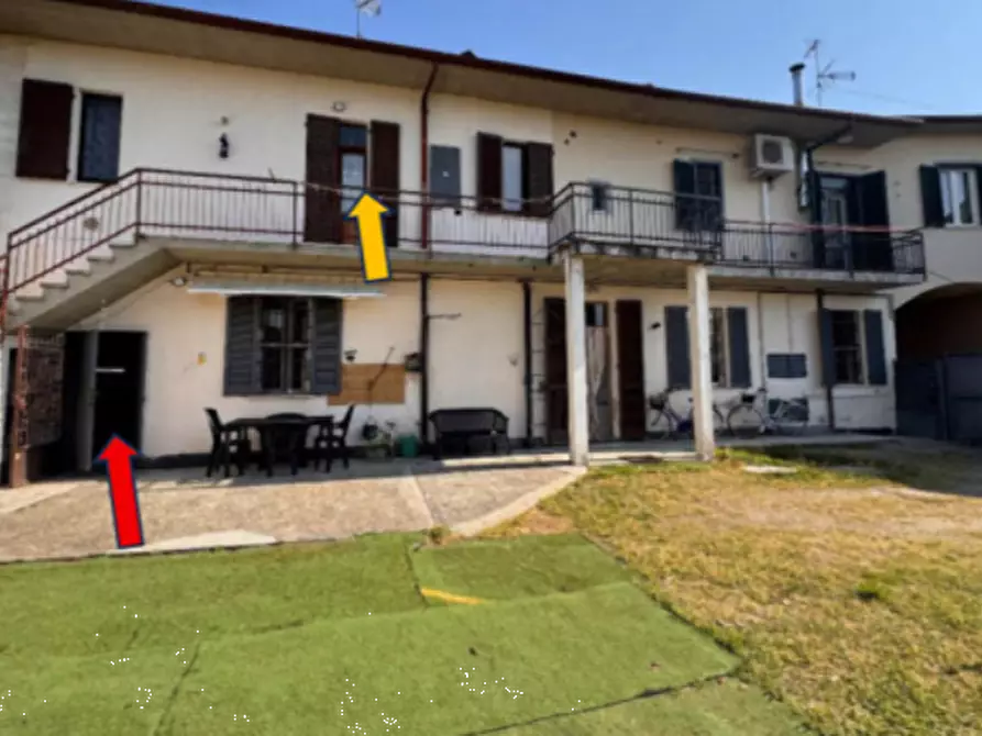 Immagine 1 di Appartamento in vendita  in Via San Pietro a Garlasco
