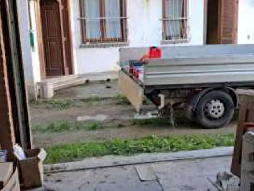 Immagine 3 di Garage in vendita  in Via Agostino Gambarana a Ottobiano