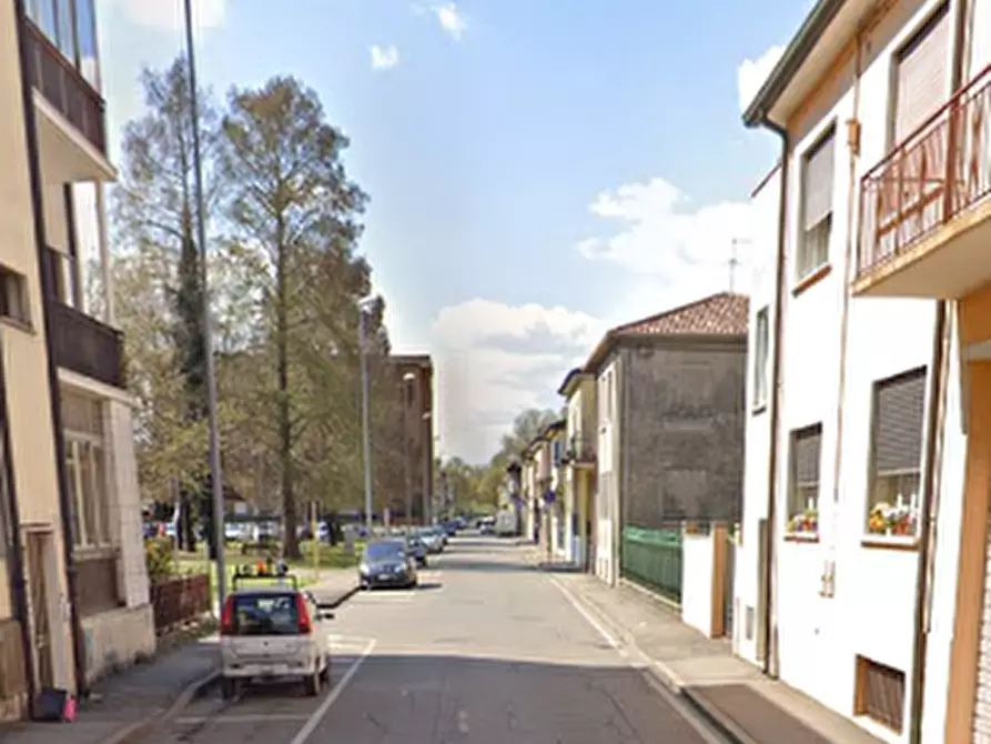 Immagine 13 di Appartamento in vendita  in via Nino Bixio a Legnago