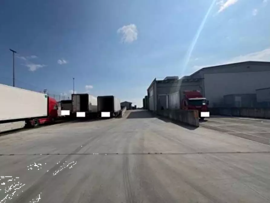 Immagine 3 di Capannone industriale in vendita  in Via Afra Decò a Villafranca Di Verona
