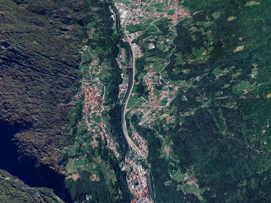 Immagine 9 di Appartamento in vendita  in Via Dassa a Sellero