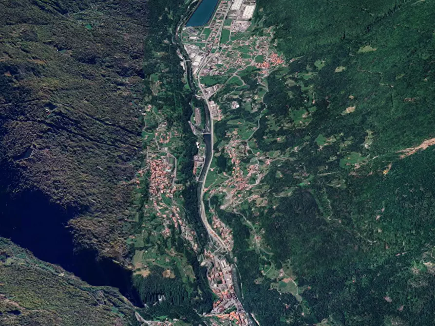 Immagine 10 di Appartamento in vendita  in Via Dassa a Sellero