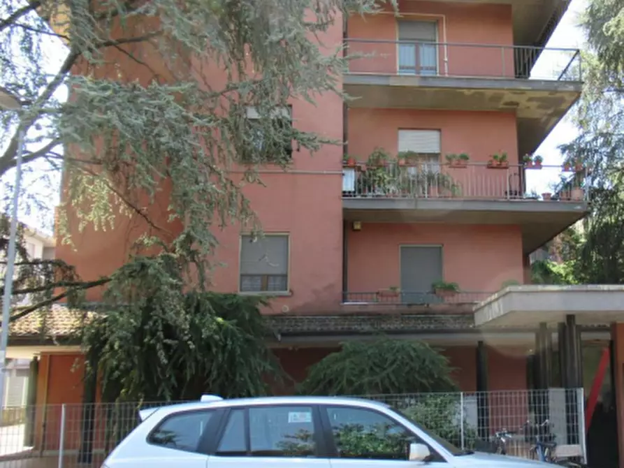 Immagine 1 di Appartamento in vendita  in via Leon Battista Alberti  a Voghera