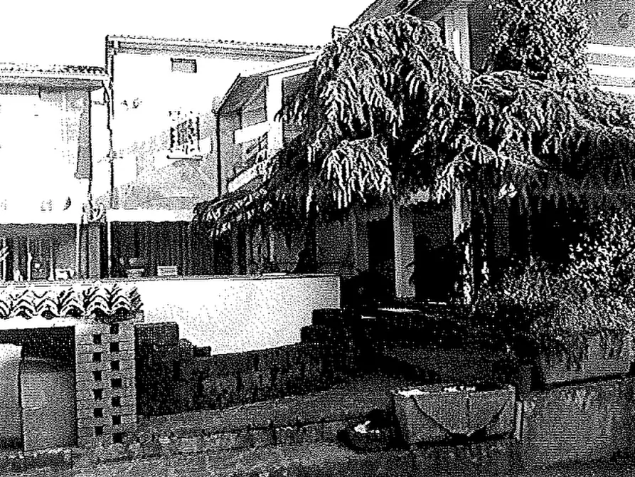 Immagine 5 di Negozio in vendita  in Via Cesare Battisti a Milzano