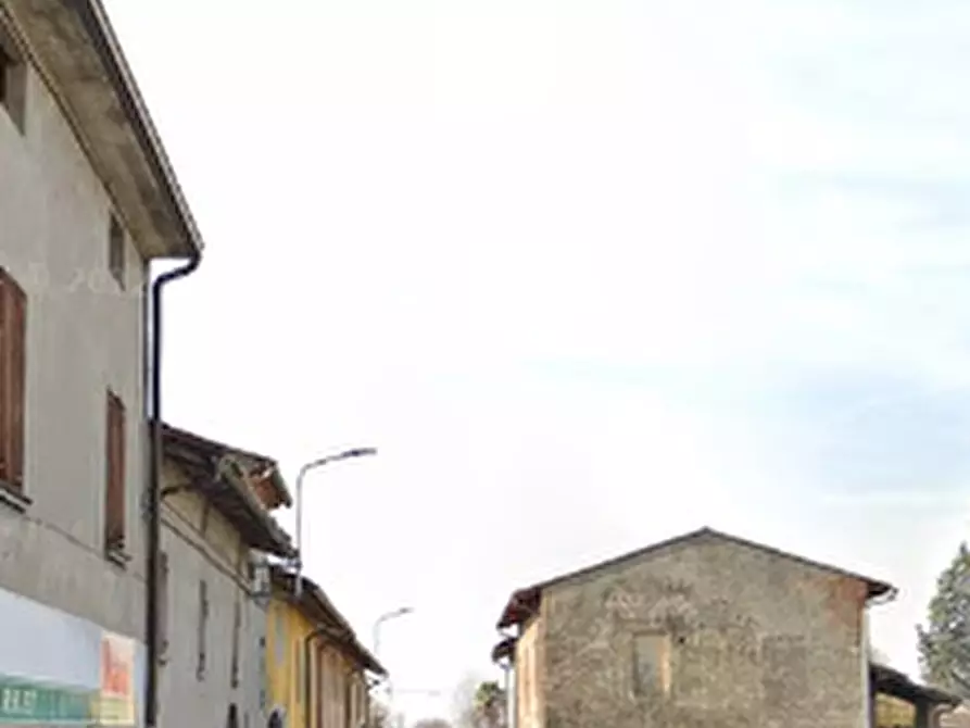 Immagine 11 di Negozio in vendita  in Via Cesare Battisti a Milzano